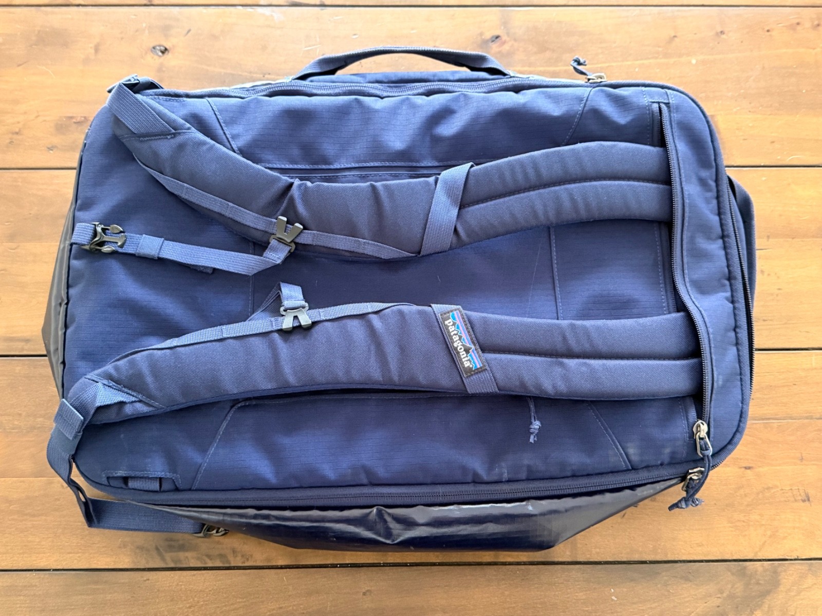 Patagonia Black Hole Mini MLC 26L, Navy Backpack Rare Used - NASA / Mar Mission thumbnail 7