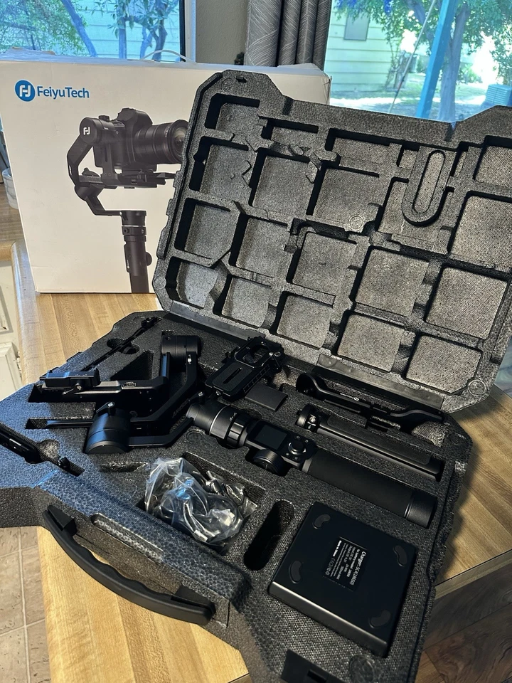 FeiyuTech AK4500 3-Axis Gimbal Stabilizer “Essentials Kit”/Excellent Condition  - Image 4 of 4