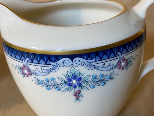 Lenox Columbia Presidential Collection Creamer, 3" e zuccheriera, 3", con coperchio - Foto 7 di 8