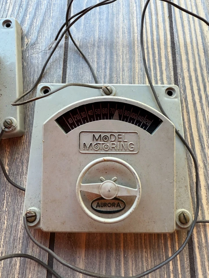 Vintage Model Motoring Aurora Slot Car Controllers Made In USA Set Of 2 - Image 4 of 4