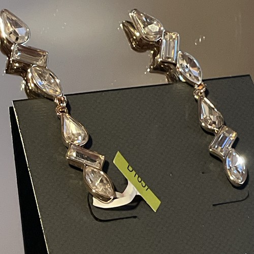 NWT Vince Camuto Goldtone Colorless Dangle Pierced Earrings - Picture 8 of 8