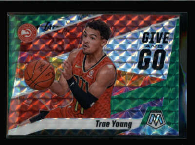 TRAE YOUNG 2019/20 PANINI MOSAIC #4 GIVE AND GO GREEN PRIZM INSERT AY9296
