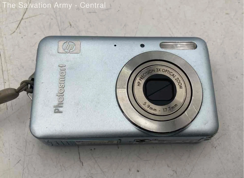 HP Photosmart 7.0 Megapixels 3x Optical Zoom Compact Digital Camera - Image 2 of 4