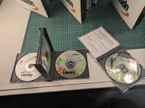 Microsoft MSDN Developer Network Software Tools 1999 Box Sets 190+ CDs Vintage - Afbeelding 3 van 24