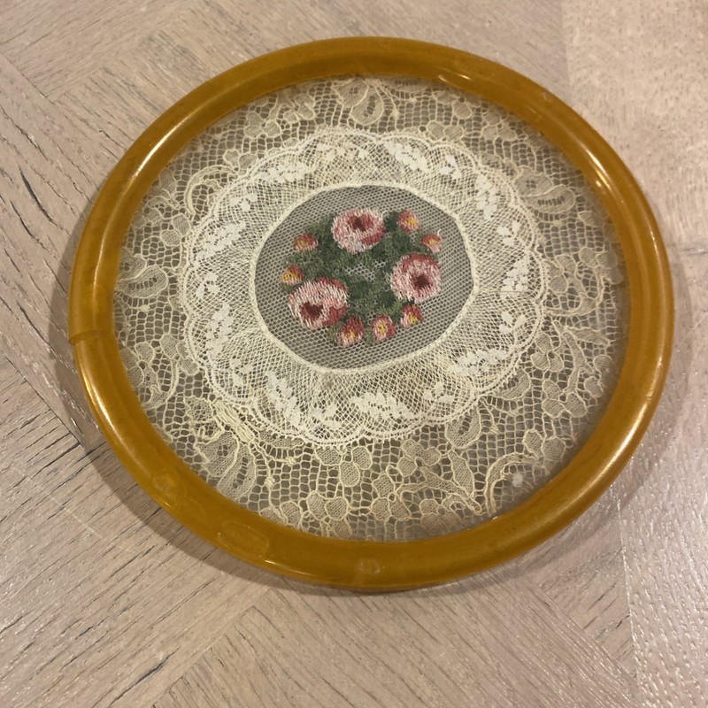 1920s CELLULOID VANITY PERFUME TRAY SMALL LACE ROSES GLASS PRECIOUS 1920s