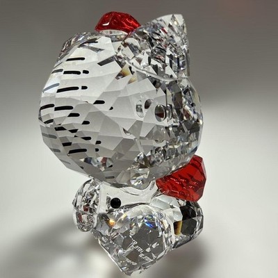 Swarovski Hello Kitty Red Apple Crystal Figurine Sanrio 4.9x6.3 cm