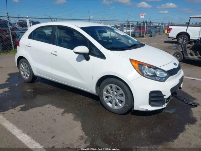 BLK LEFT FRONT HEADREST 2016 KIA RIO Foto 2 de 4