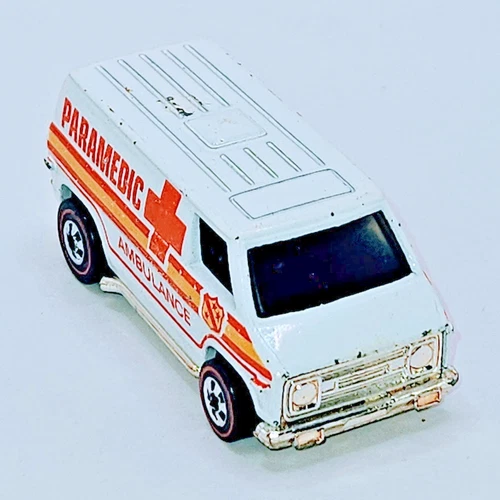 Vintage 1974 Hot Wheels Redline White Paramedic Ambulance Body in Good Condition