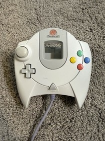 Rare Dreamcast Bundle - HKT-3020 Console,  2 Controllers, 1 Memory card, 5 Games