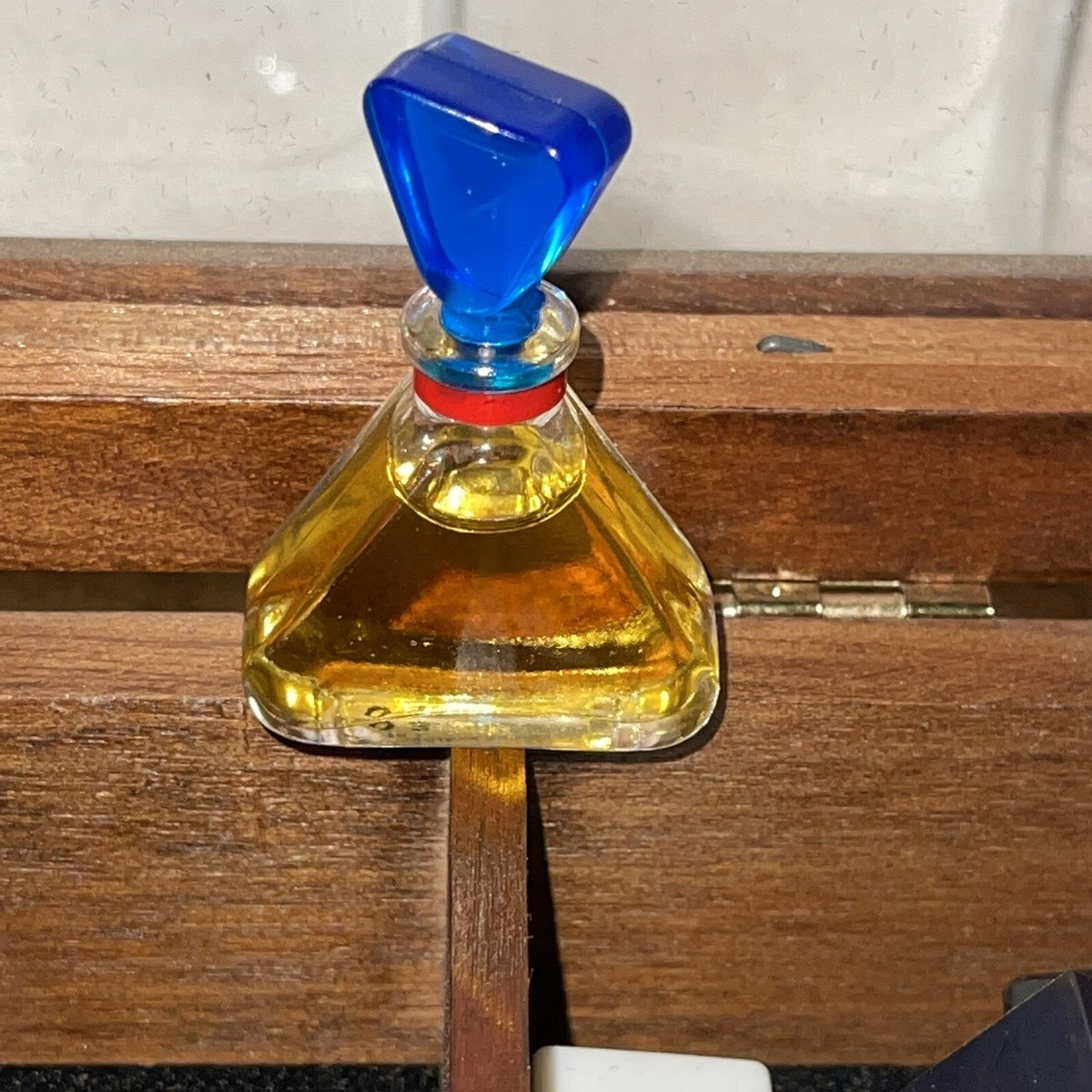 Vtg Liz Claiborne Triangle Blue Perfume Women Sample Size Spray