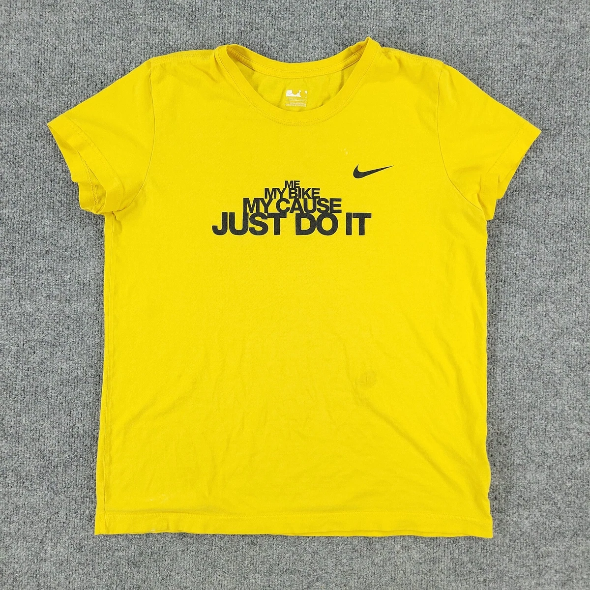 White and sales yellow nike shirt