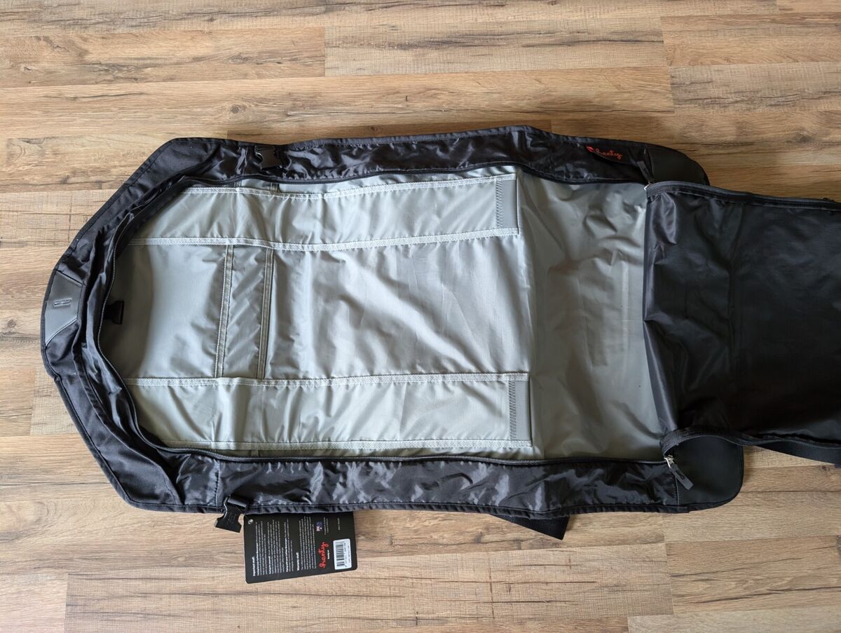 Henty CoPilot Messenger: Convertible Garment Bag (No Inner Henty CoPilot Messenger: Convertible Garment Bag (No Inner