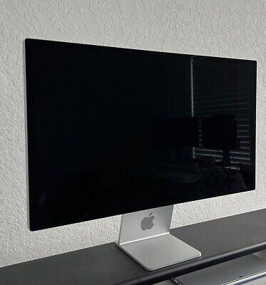 Refurbished Apple Studio Display, Standard glass, Tilt adjustable stand -  Apple