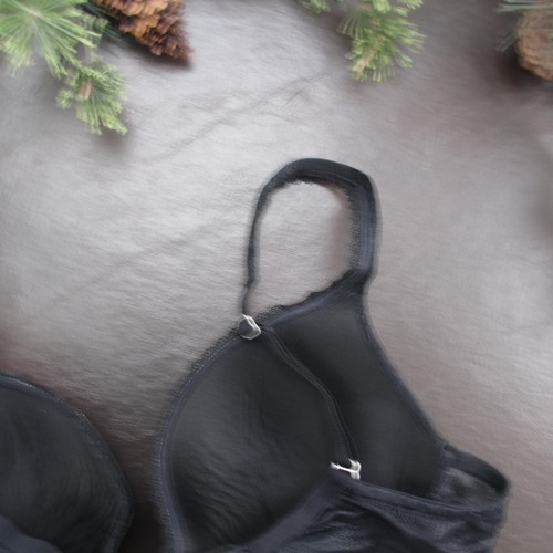 Victoria's Secret Bra 36B Black Lace Padded Underwire Adjustable Clasp Back - Picture 7 of 12