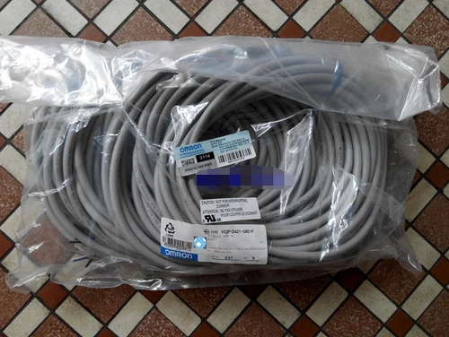 1PC Omron XS2F-D421-G80-F Cable XS2FD421G80F New