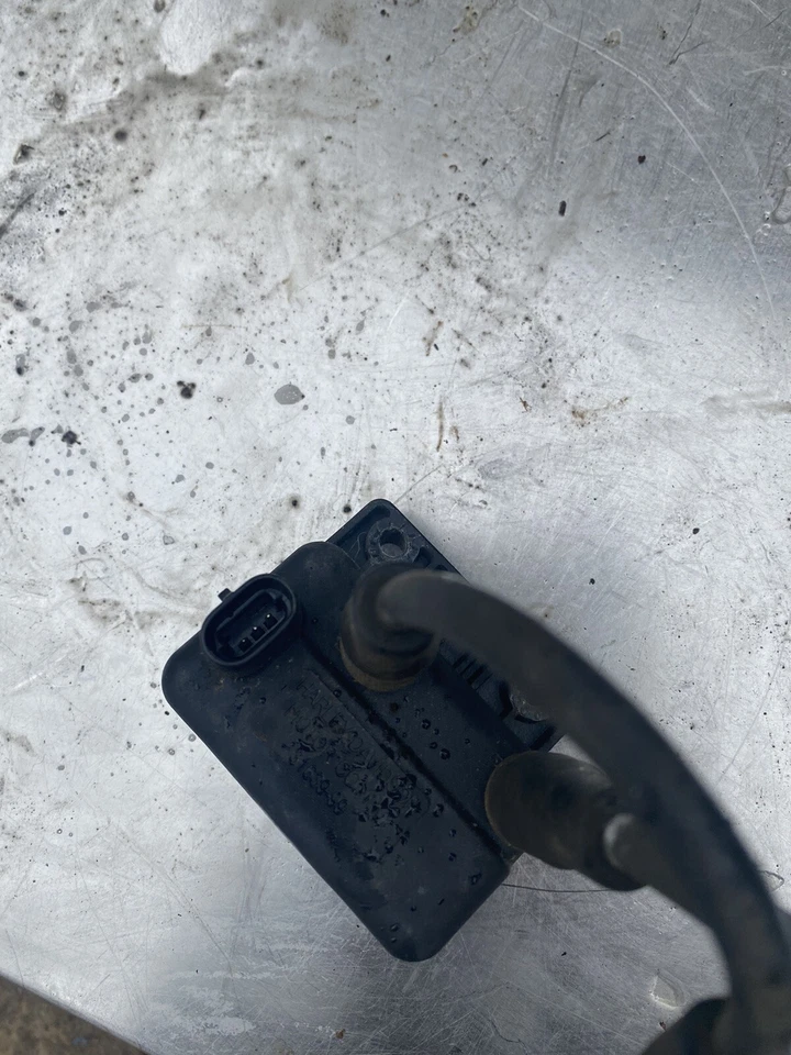 99 Buell x1 lightning ignition coil - Image 4 of 4