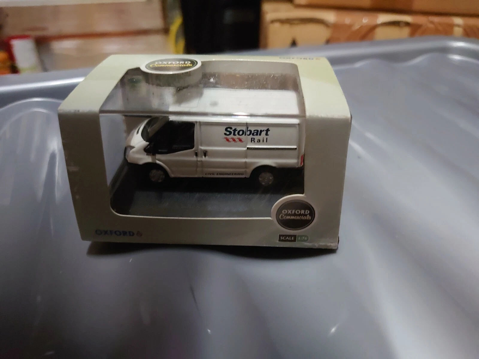 VANS Oxford Commercials Stobart Rail Van 1:76