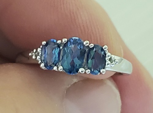 10k White Gold, Color Change Topaz Ring (2.1g). Size 7. Signed SR (OGJ2280)