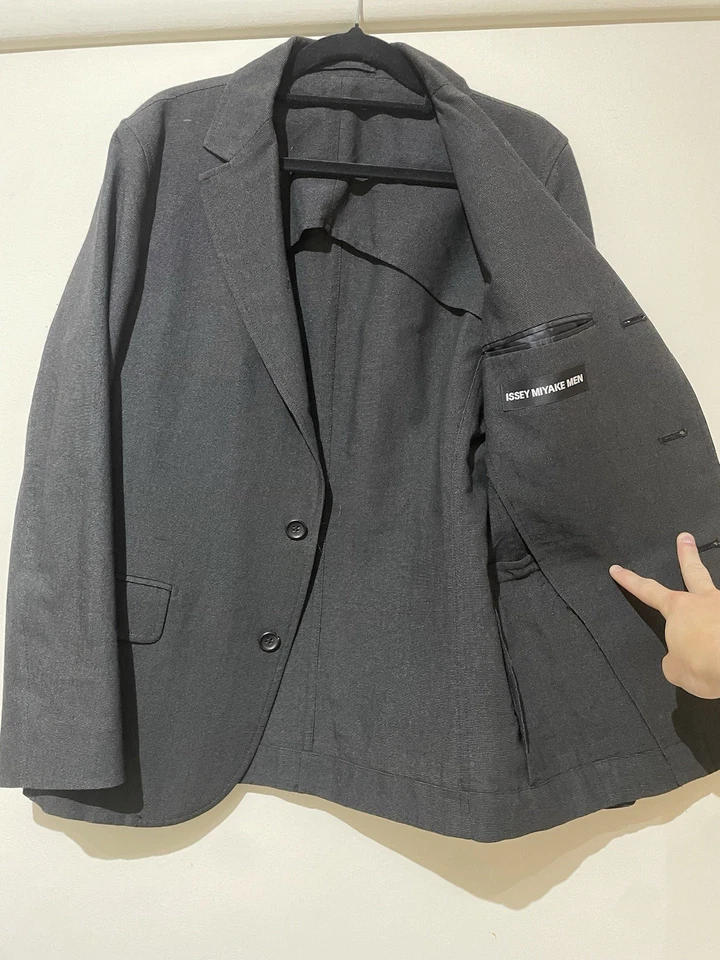 Blazer para hombre Issey Miyake Foto 2 de 2