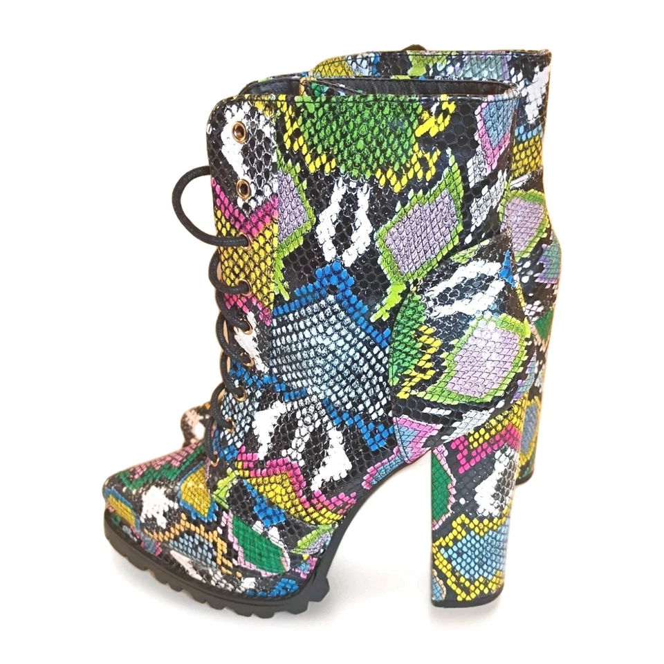 Liliana Women’s Multi Colored Snake Skin High Heel Boots. Size 8 - Image 2 of 4