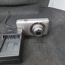 Canon PowerShot ELPH 100 HS 12.1MP Digital Camera - Silver -Tested -With Charger