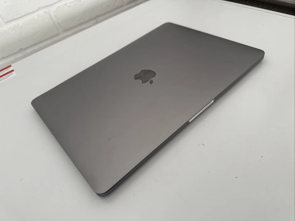 Apple MacBook Pro A1706 2016 13.3" i5 2.90GHz 16GB 256GB SSD Touch Bar 12.7.4 - Image 4 of 4