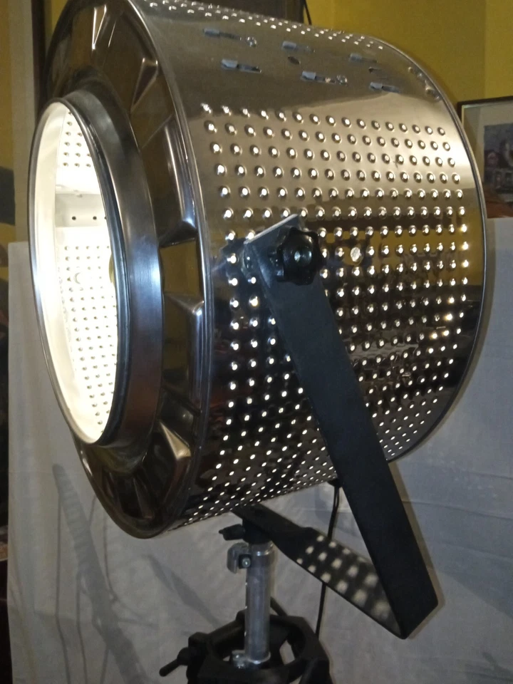 Lampada Treppiede £ - Immagine 4 di 4