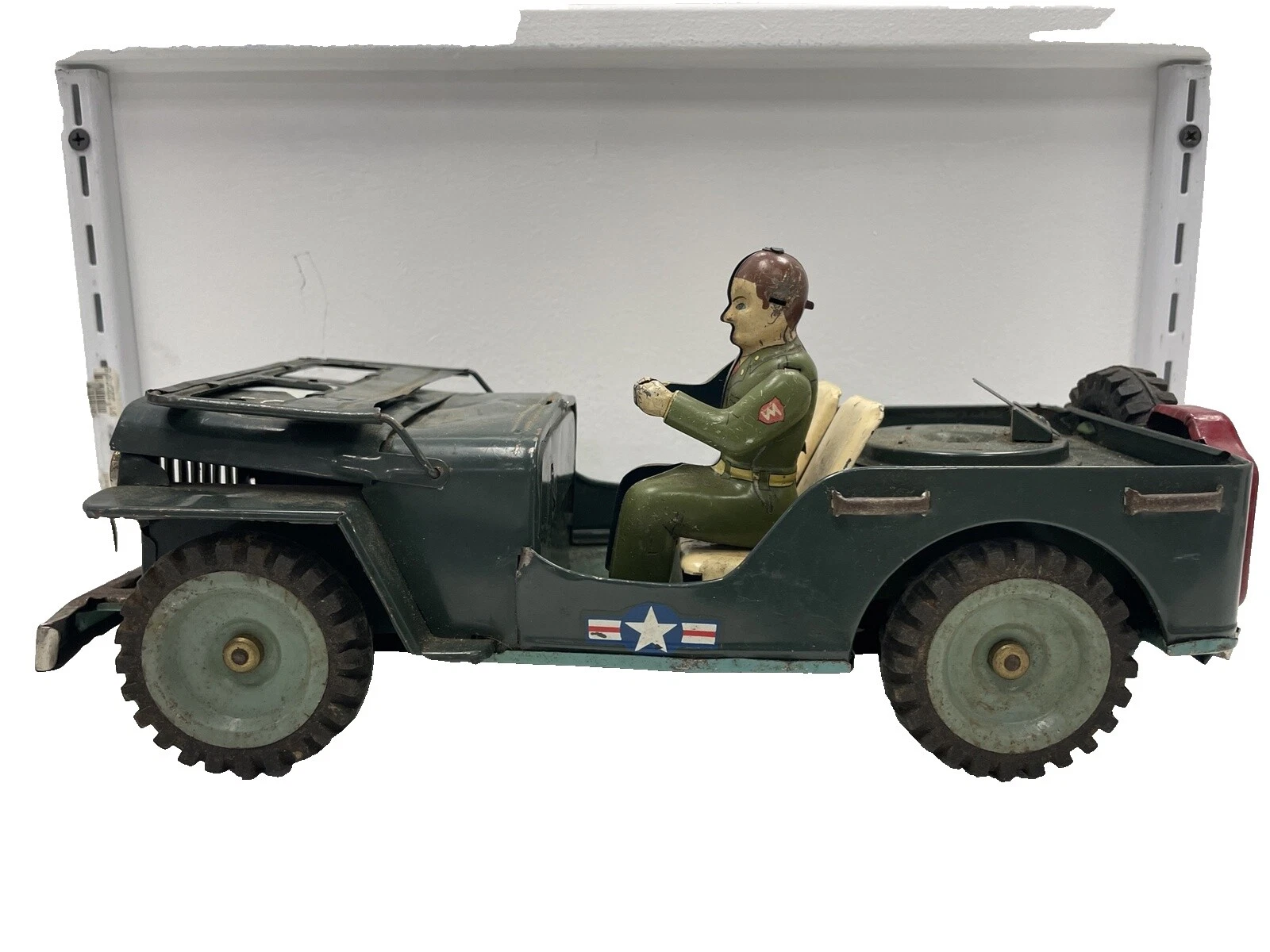 Tin tanques y vehículos militares Diecast 1950 año del vehículo