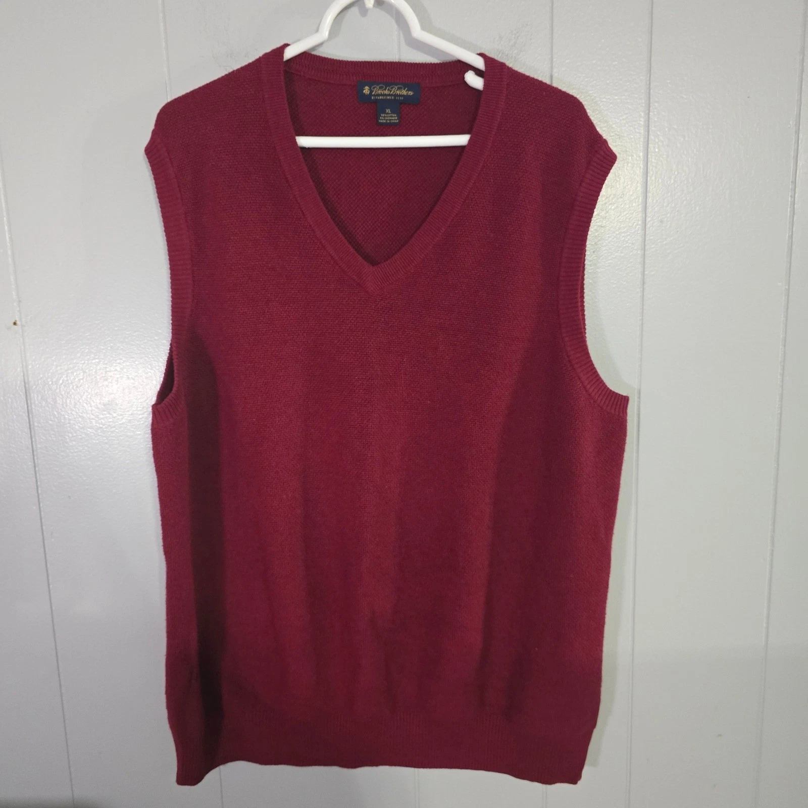Brooks Brothers Sweater Vest Mens XL Burgundy Good Cotton Cashmere V-Neck Knit