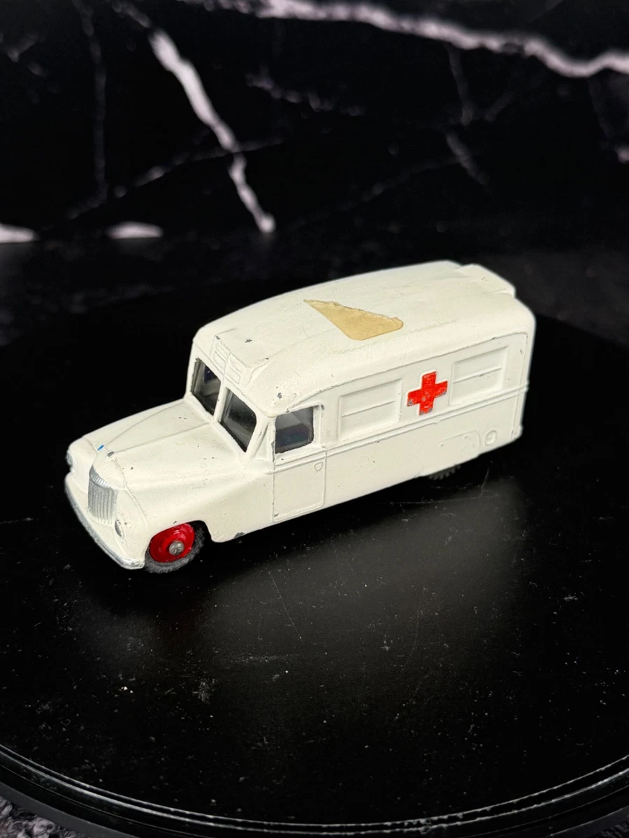 Matchbox moko Lesney - 14 a - Daimler Ambulance - Catawiki
