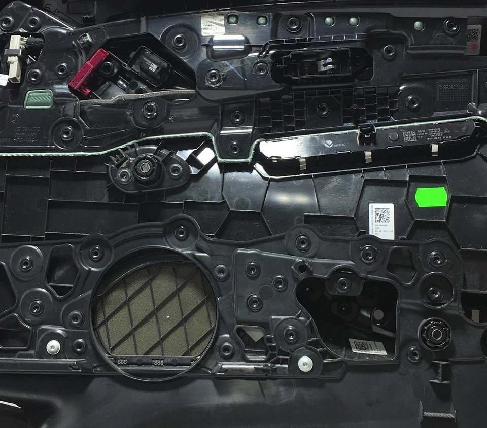 BMW OEM 540i FRONTAL LADO DEL CONDUCTOR INTERIOR PANEL CUBIERTA MOLDURA 2017-2020 Foto 4 de 4