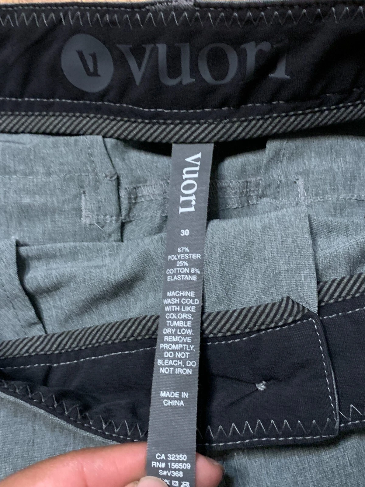 vuori aim golf chino tailored soft performance preppy shorts