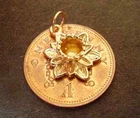 LOVELY 9CARAT GOLD NATIONAL FLOWER OF WALES CHARM FULLY HALLMARKED