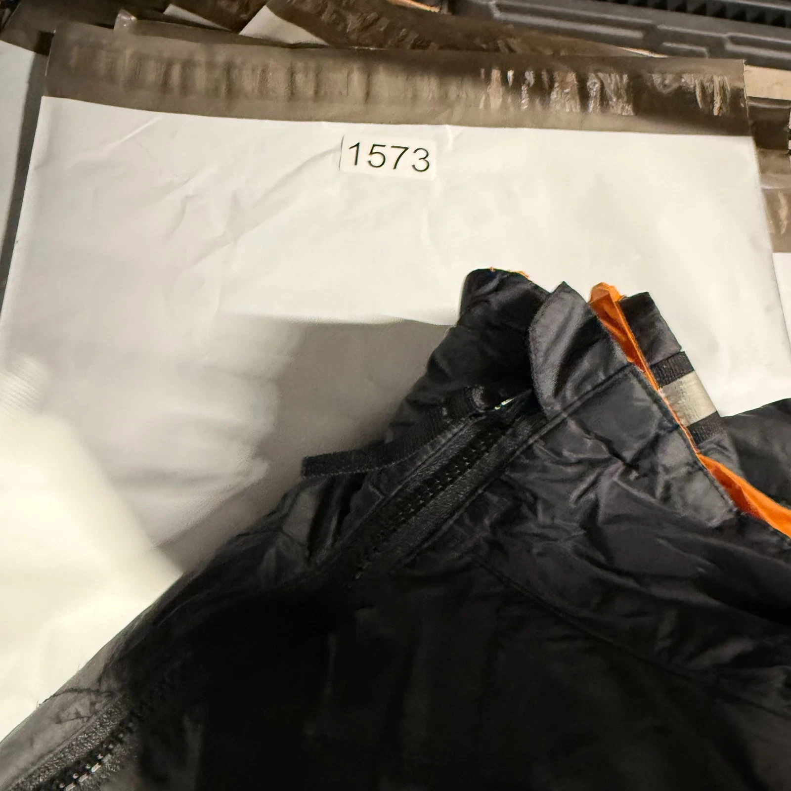 Chrome Industries Reversible Vest Men's Medium Black Quilted Cycling Full Zip image 6