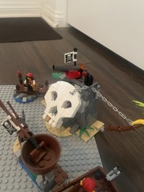 LEGO Pirates 2015 4 Sets + Manuals *MISSING PARTS* *NO BOX* READ DESCRIPTION