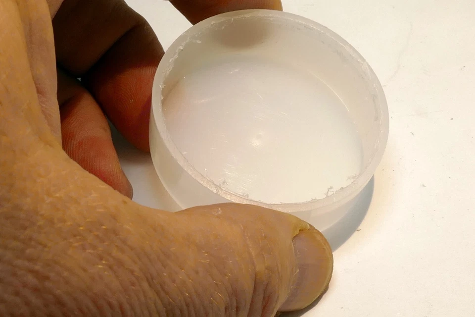 White F Rear Lens Front Cap for Nikon Ai Ai-s Nikkor 28mm 59mm - Image 4 of 4