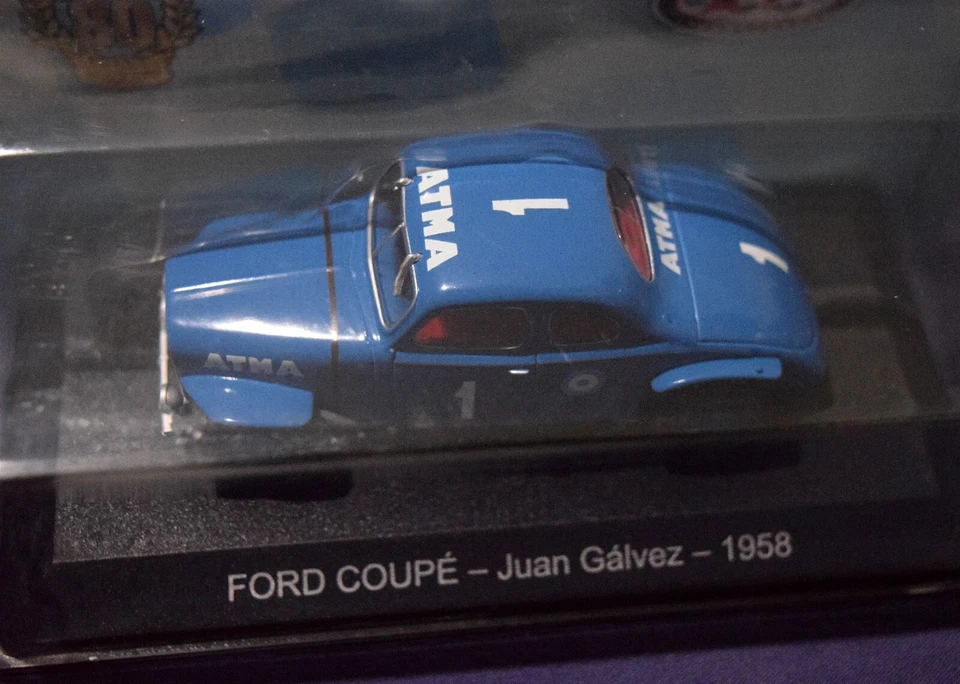 压铸 1: 43 全新未拆封汽车和底座 福特 Coupe 1958 Juan Galvez  — 第 3/4 张图片