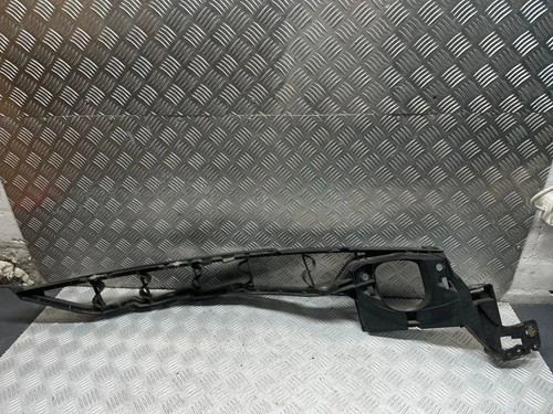 BMW X5 E70 Kotflügelhalter vorne links 7157989 3.00 Diesel 180kw 2012 30495846