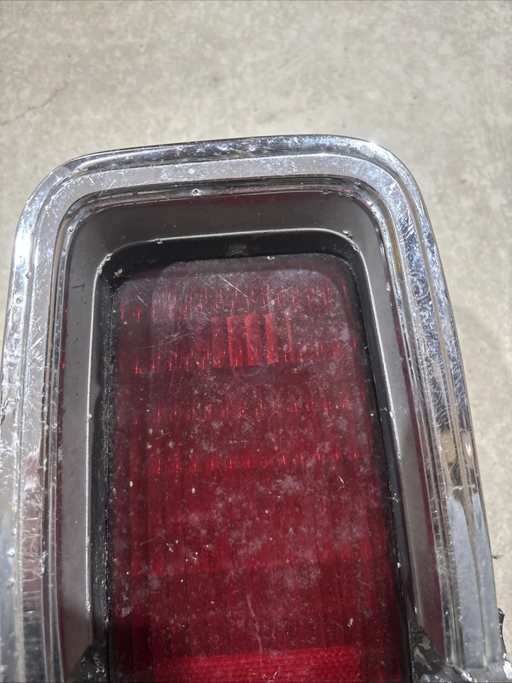 Oldsmobile Olds Cutlass Supreme 442 1969 diestro lado derecho del pasajero usado OEM Foto 2 de 4