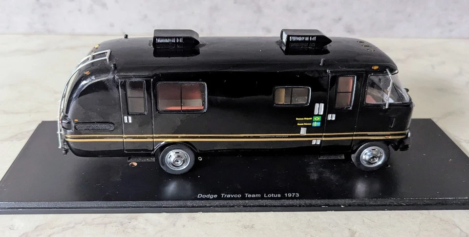 Spark 1973 Dodge Travco Team Lotus / JPS Camper Hospitality Black  - Изображение 4 из 4