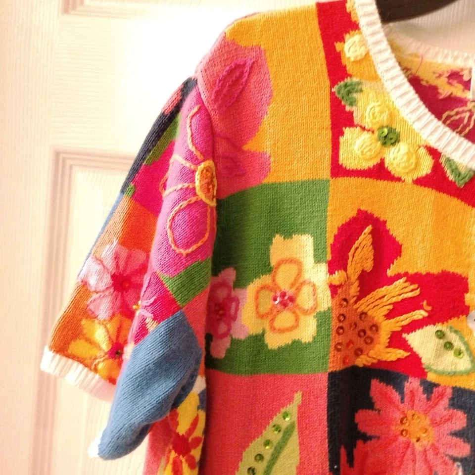 Susan Bristol Woman 2W Colorful Floral Knit Patch Embroidered Cardigan Sweater - Image 4 of 4