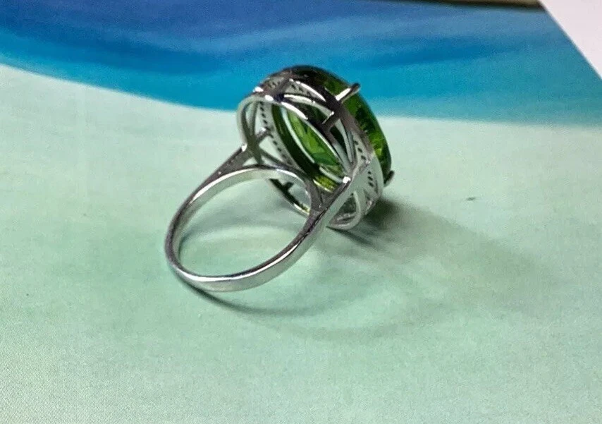 Anillo de peridoto verde enchapado en plata de ley tamaño:10 Foto 3 de 3