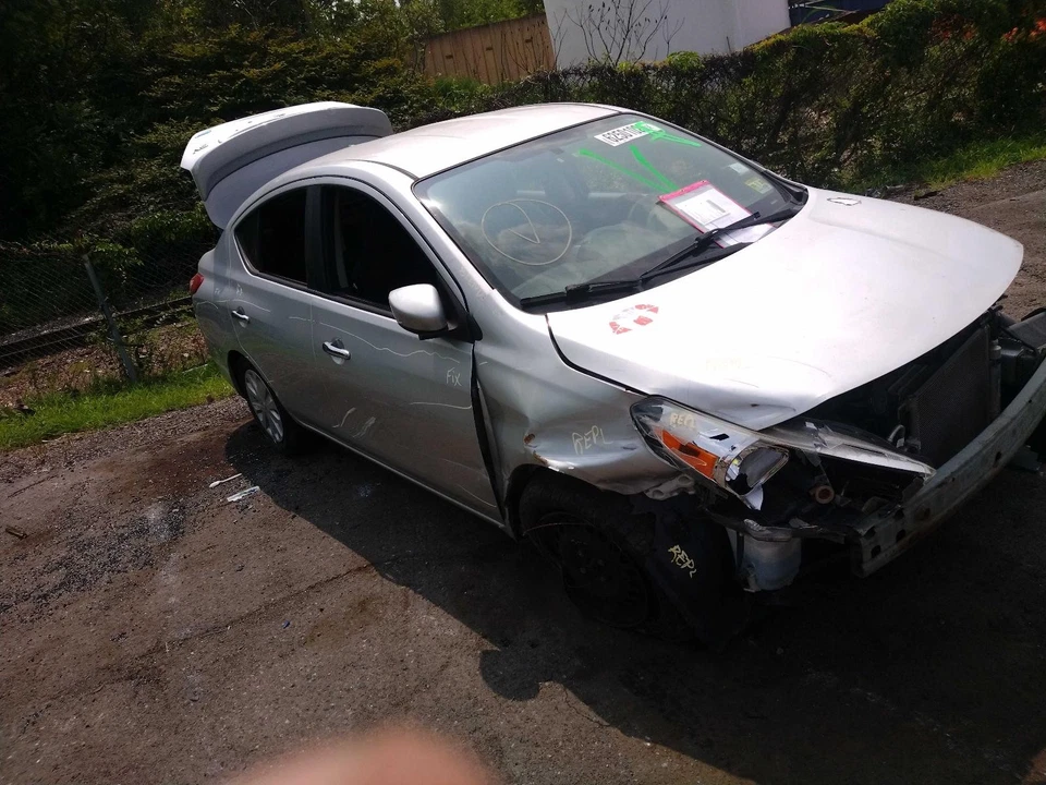 2016 Nissan Versa Speedometer Gauge OEM Silver 106K Miles NJ25-20542-501985 — 第 4/4 张图片