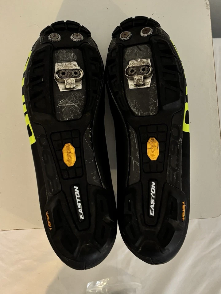 Zapatos de ciclismo Giro Easton azul oscuro y verde fluorescente para hombre talla 12 Foto 4 de 4