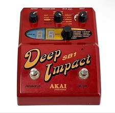 AKAI SB1 Deep Impact Bass Synthesizer Effecto...