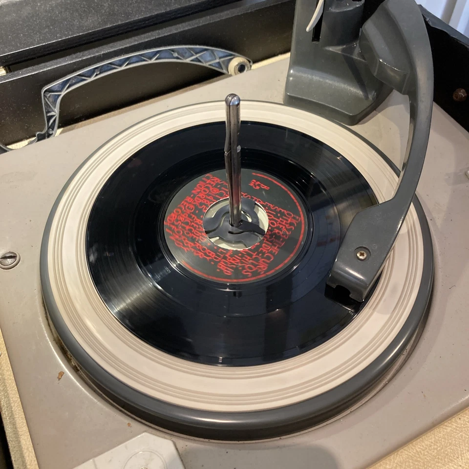 The Cure - Close To Me - 7” Vinyl VGC Test Played Pic/Sleeve. 1985 Fiction Recs - Image 3 of 4