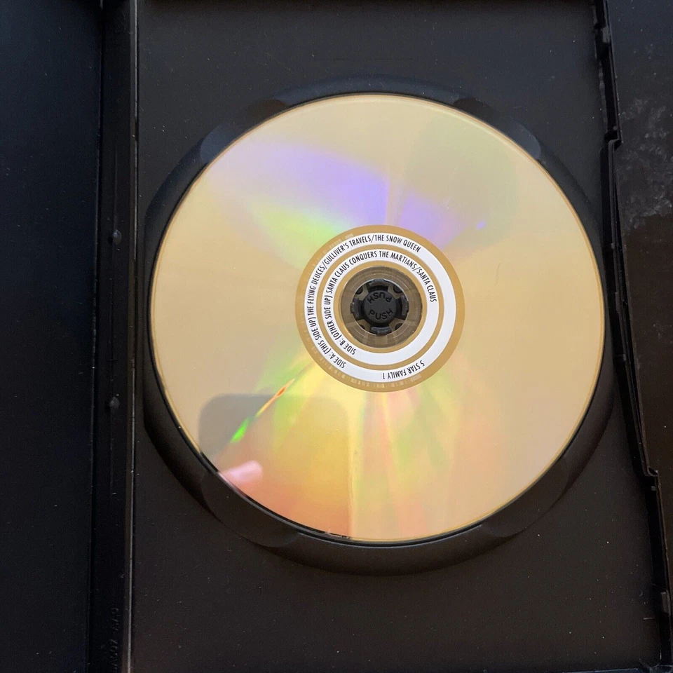 Gulliver's Travels / The Snow Queen / Santas Claus / Flying Deuces DVD - Image 3 of 3