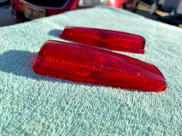 Chevrolet Fleetline 1941-1948 4 puertas NOS guía luz trasera lámpara lentes/biseles Foto 4 de 4