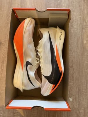 Nike ZoomX Streakfly 2 Proto Men s Running Shoe Size 9 & 10.5