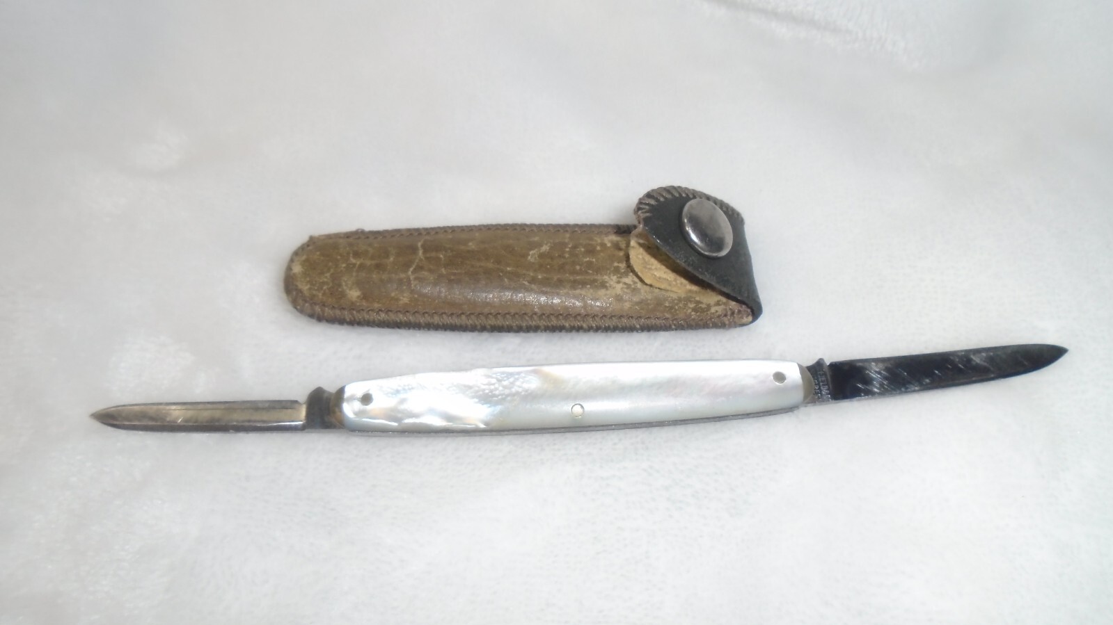 A. Field & co Rodgers Folding Knife mother of Pearl circa 1900 Antique Pocket 2